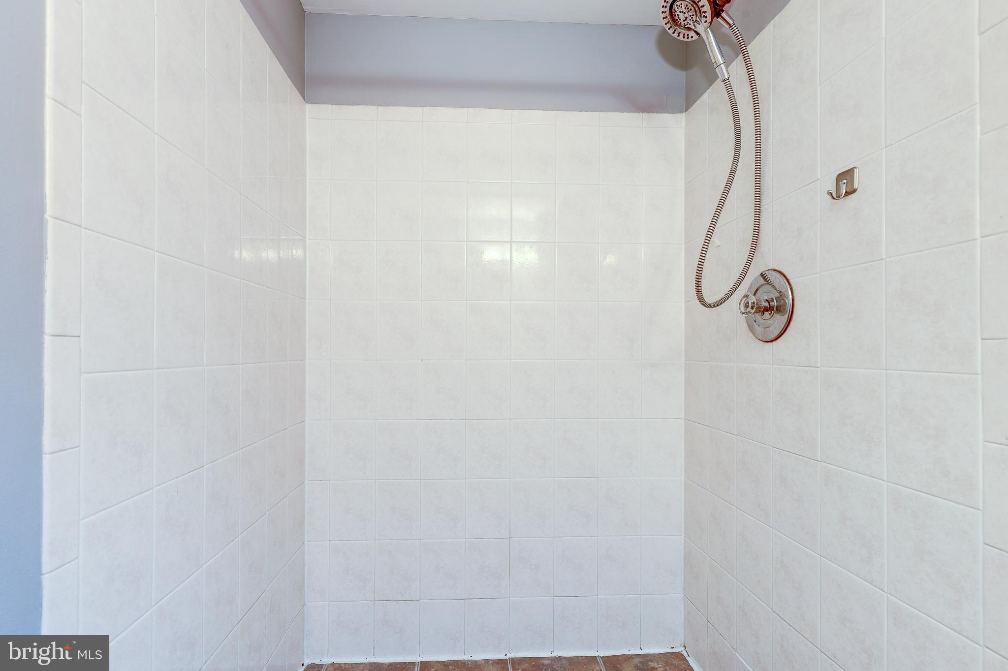 SINGLETONS GROVE - Residential