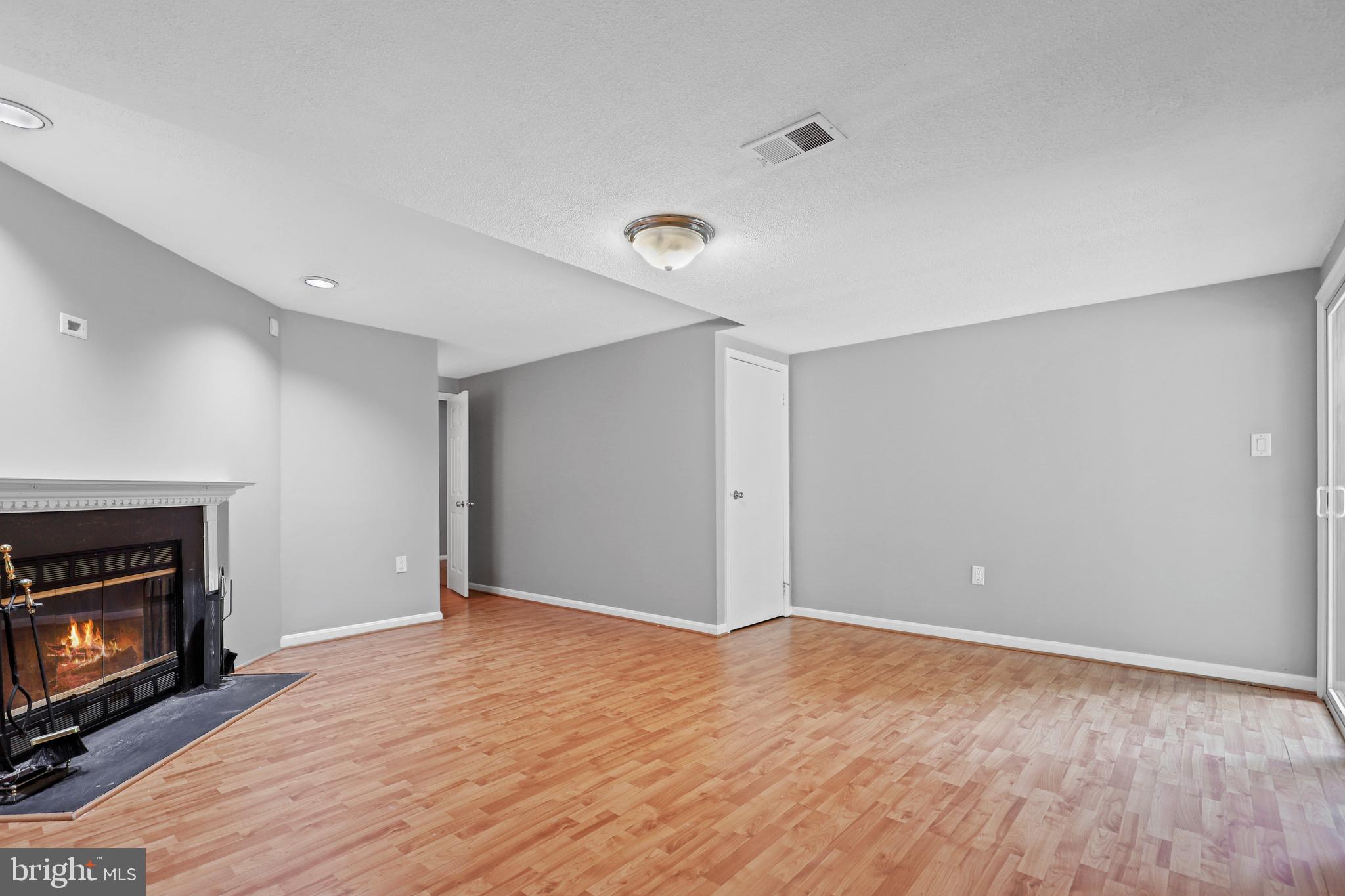 SINGLETONS GROVE - Residential