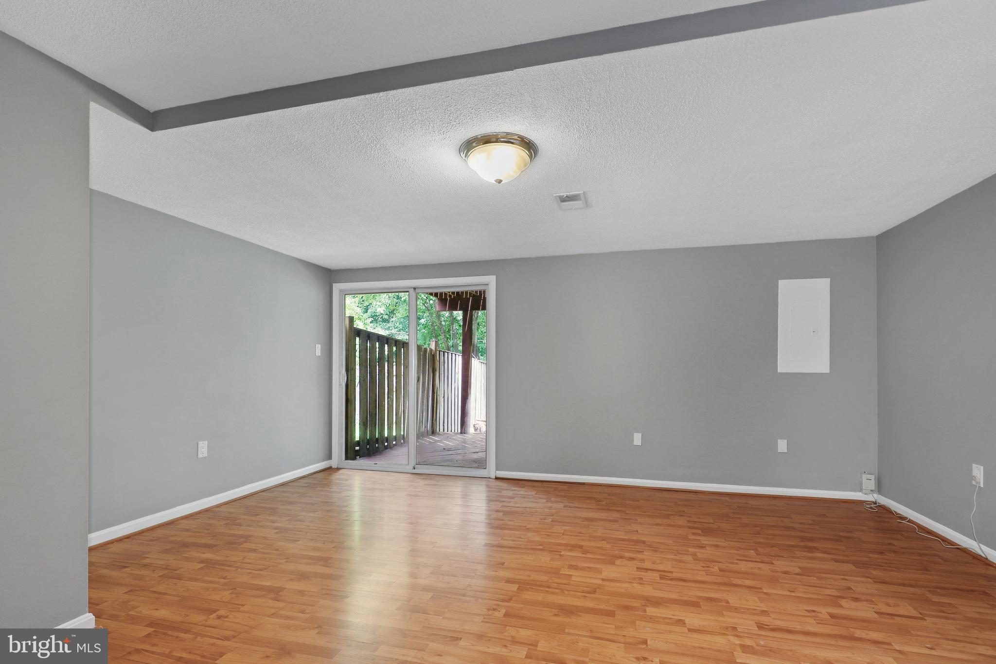 SINGLETONS GROVE - Residential