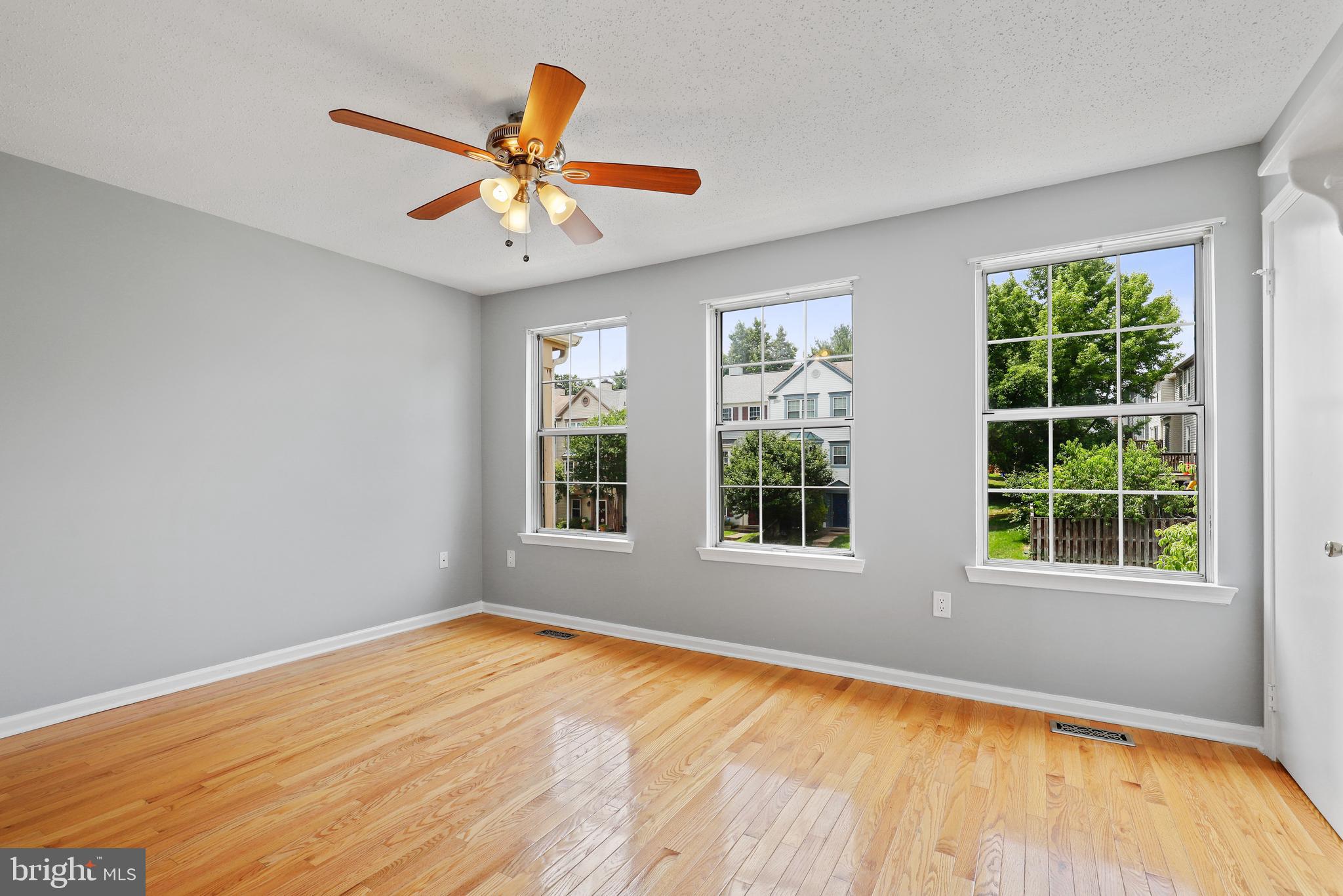 SINGLETONS GROVE - Residential