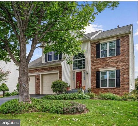 Photo of 46557 Hollymead Place, STERLING, VA 20165 (MLS # VALO2127570)