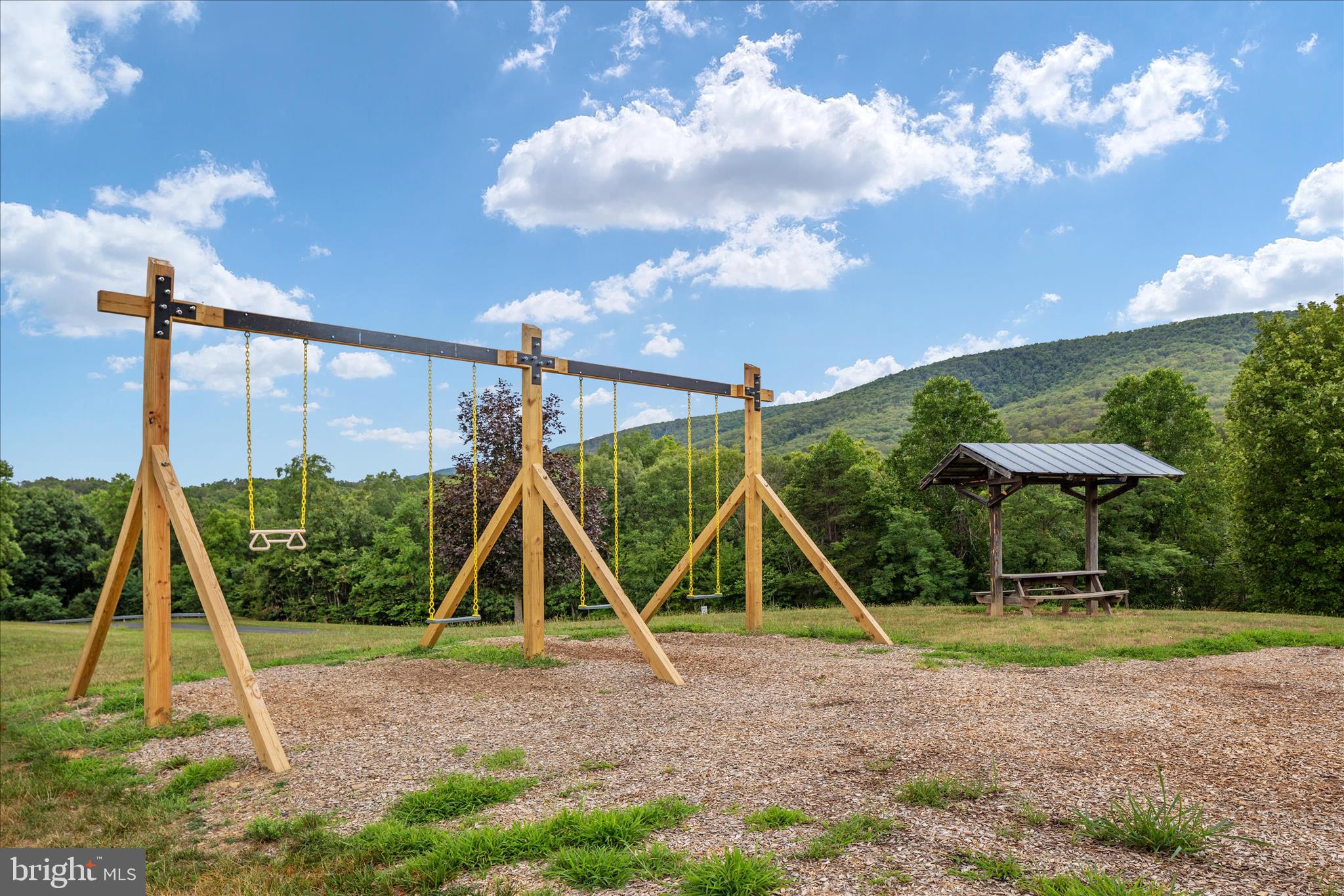 SHAWNEELAND - Residential