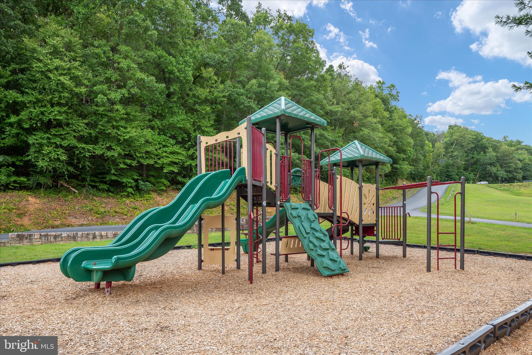 SHAWNEELAND - Residential