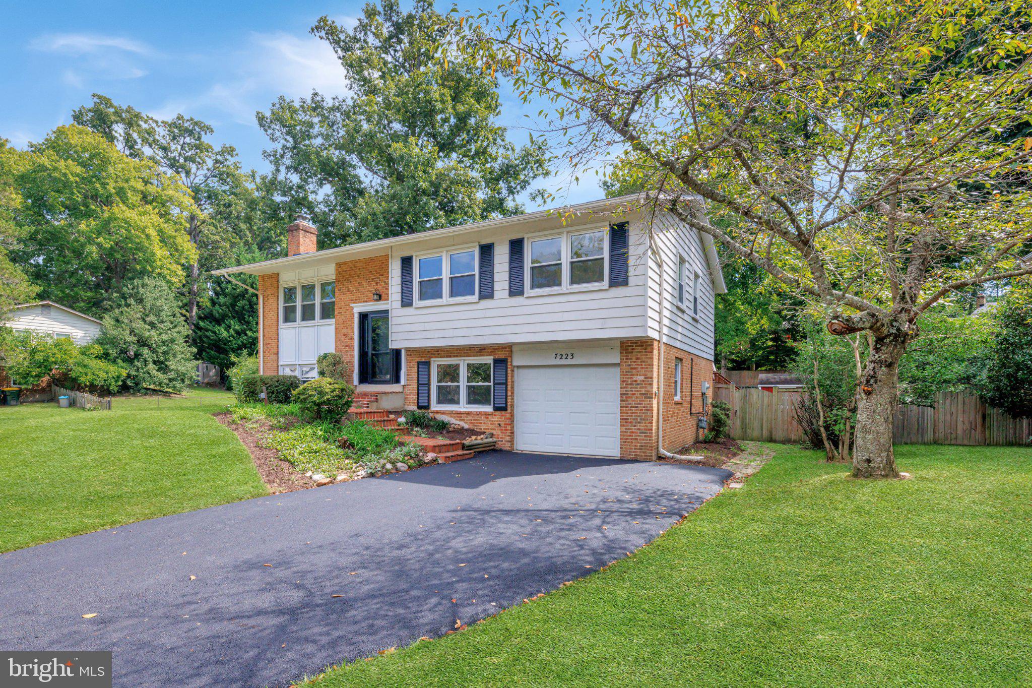 7223 ASHVIEW DRIVE