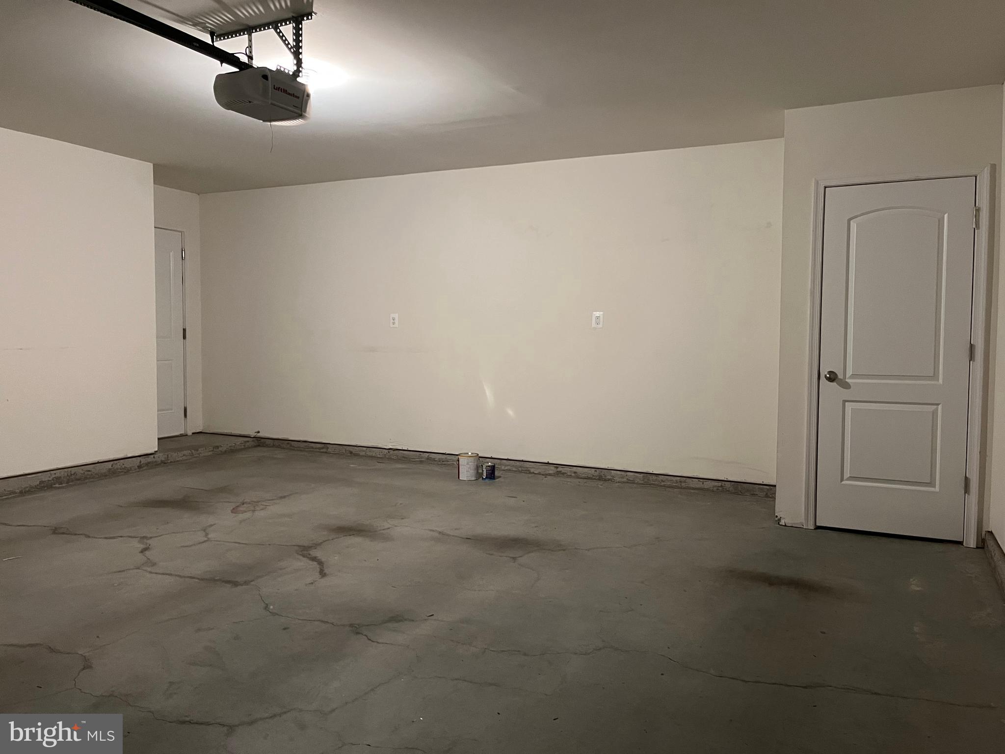 BROOKFIELD ON THE POTOMAC - Residential Lease