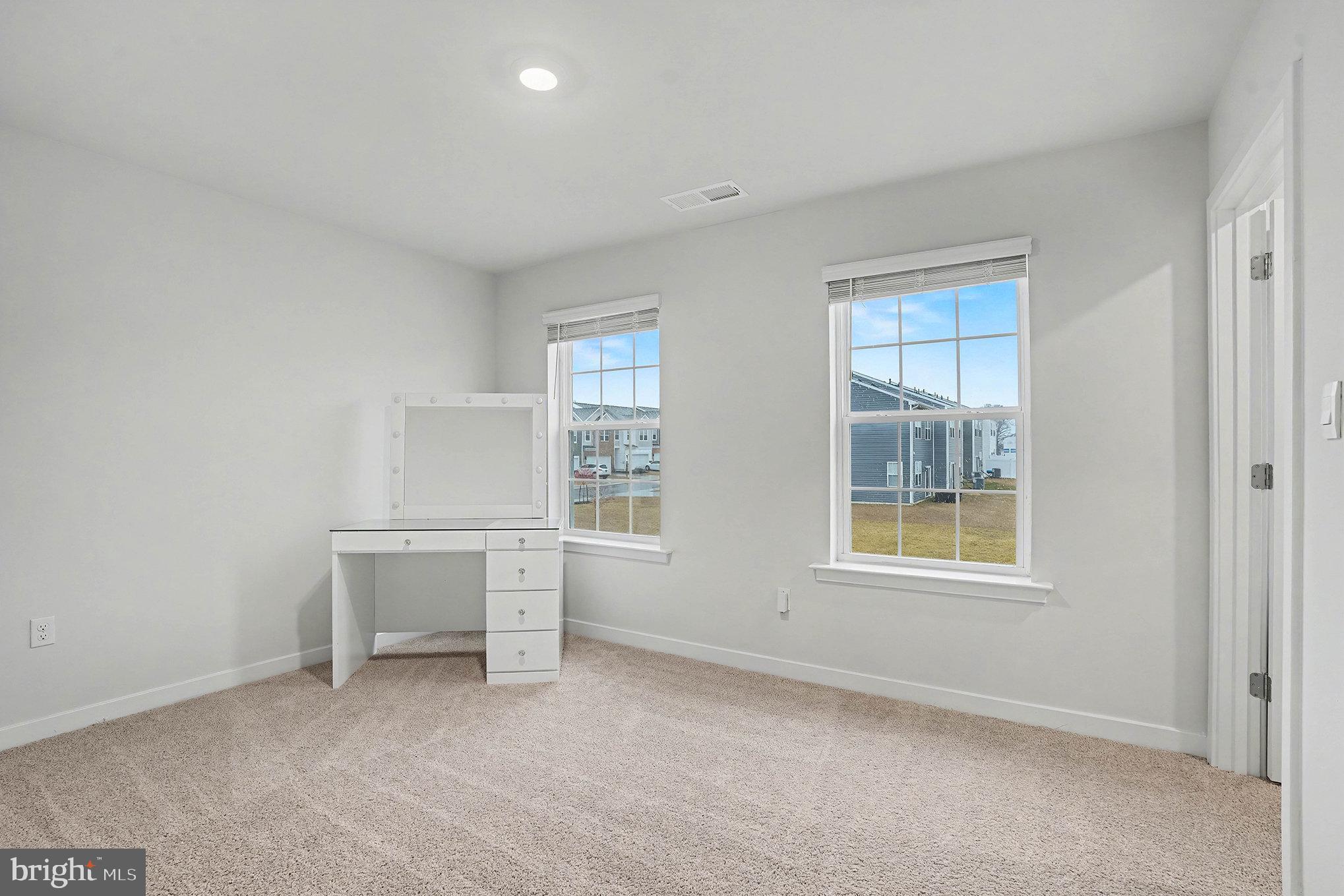 GREENWAY FARMS - Residential Lease