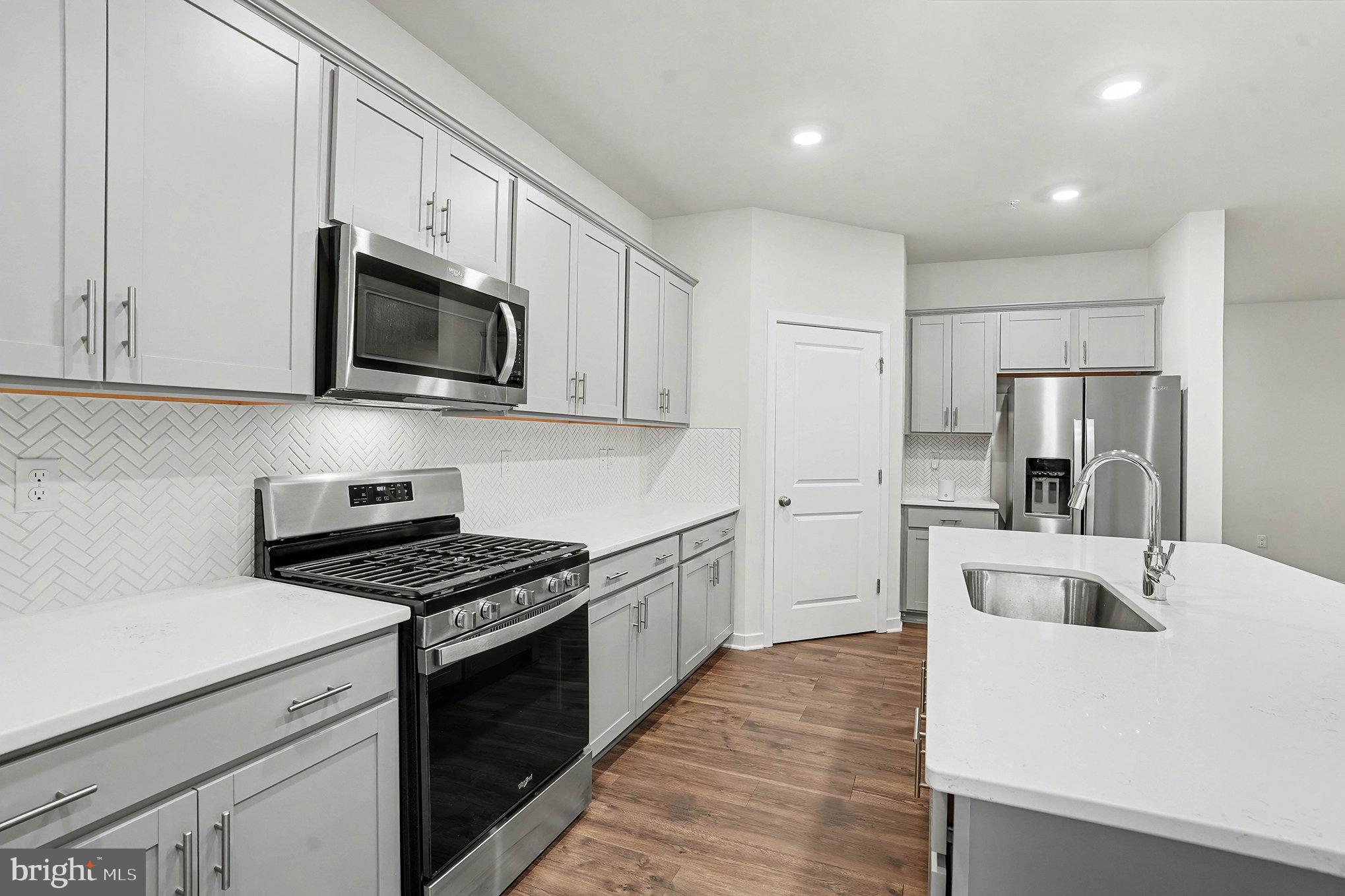 GREENWAY FARMS - Residential Lease