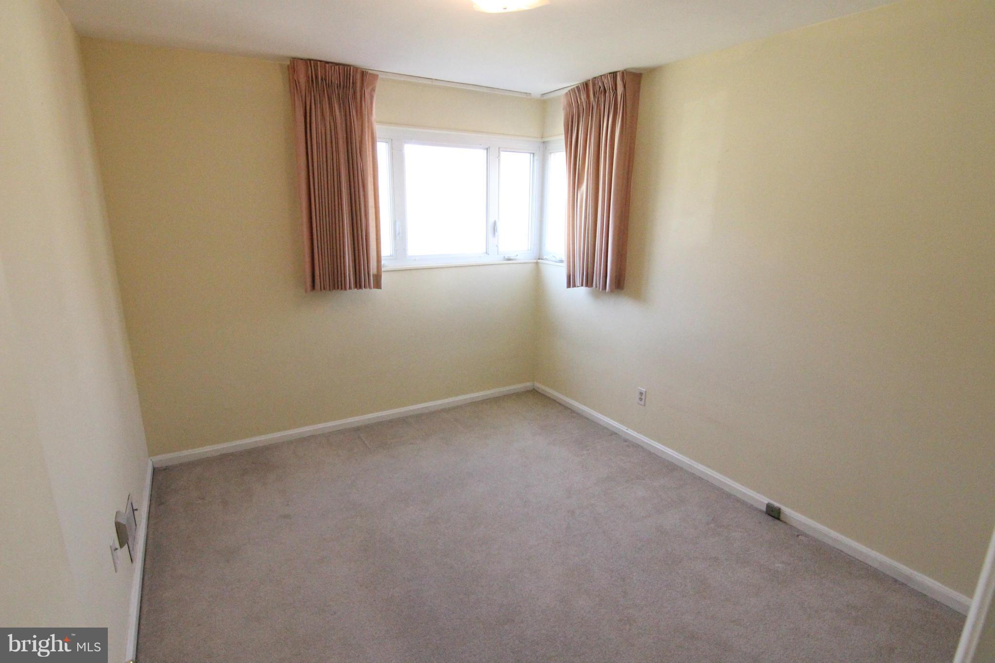 BROOKVILLE - Residential Lease