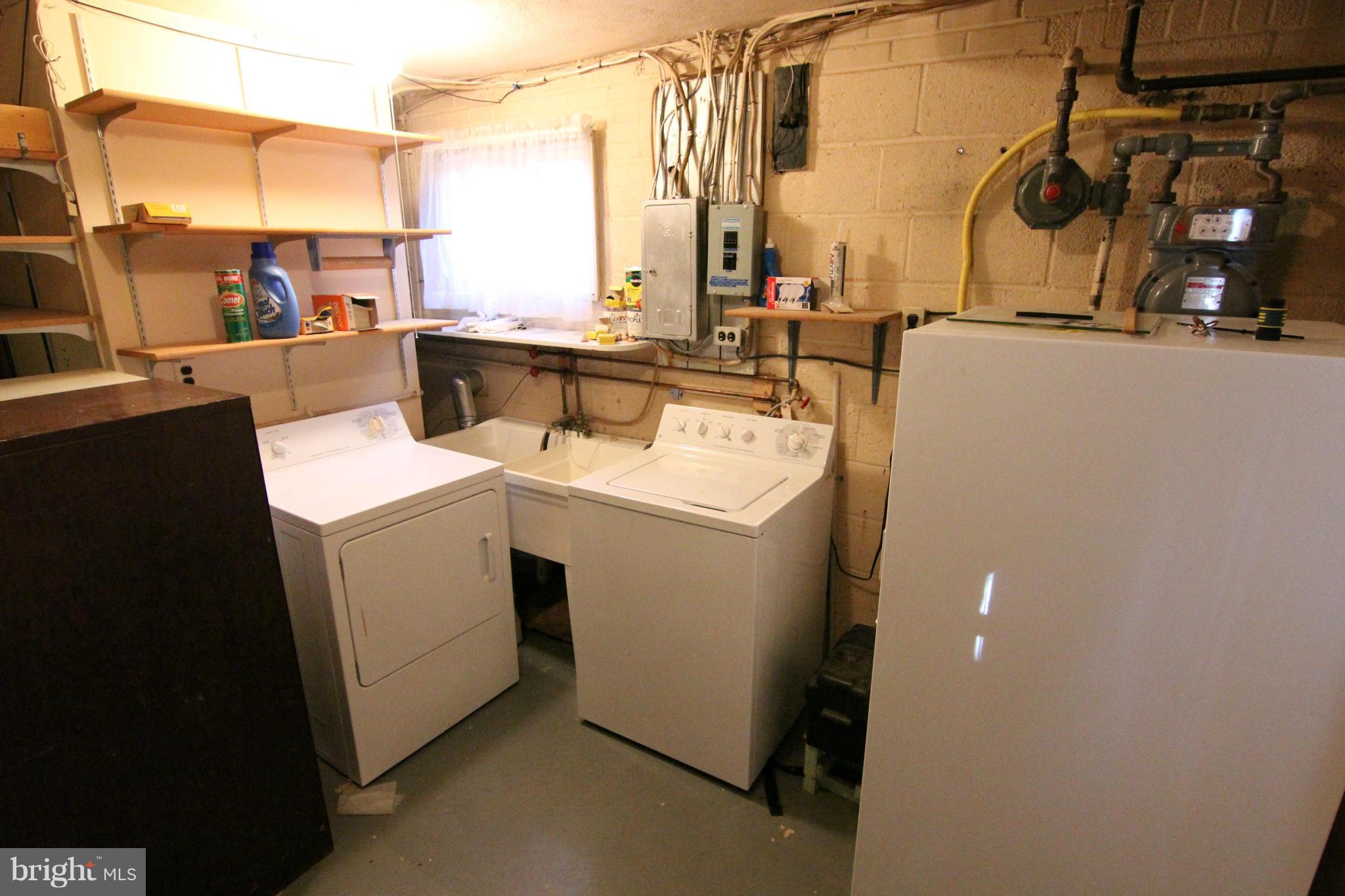 BROOKVILLE - Residential Lease