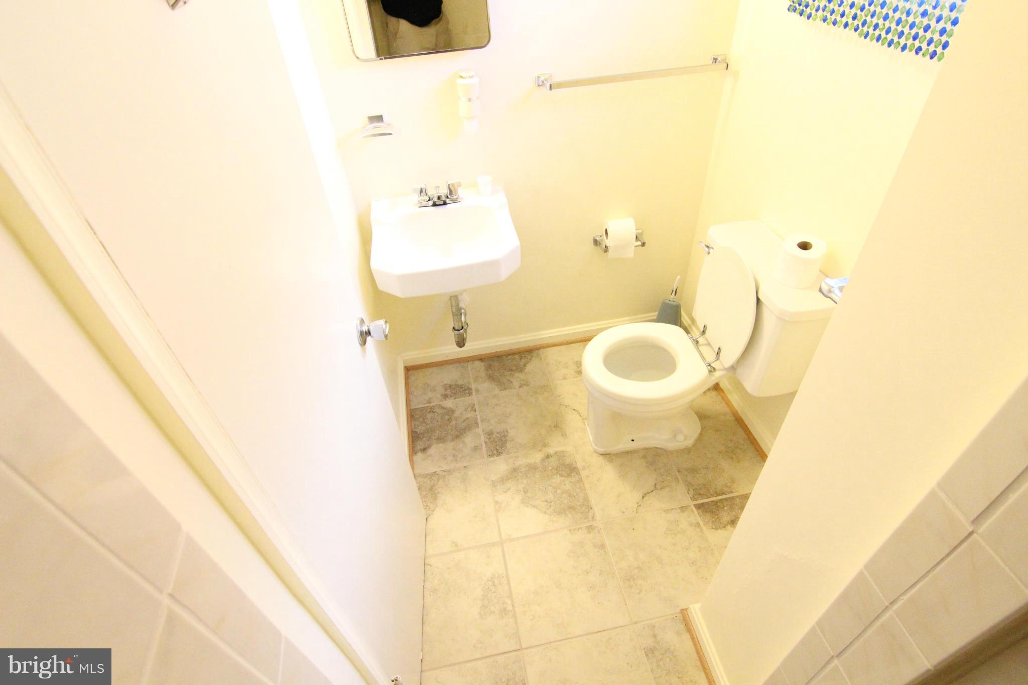 BROOKVILLE - Residential Lease