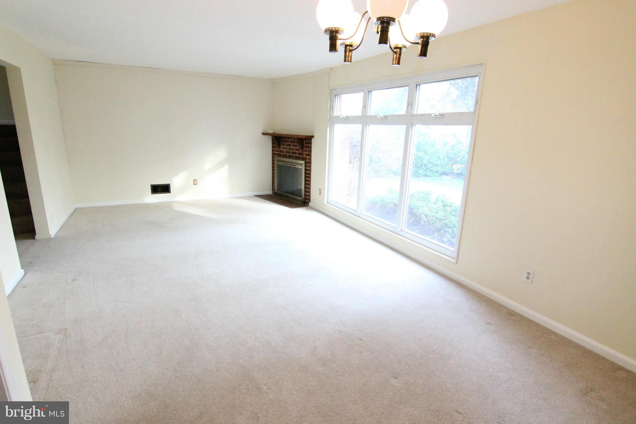 BROOKVILLE - Residential Lease