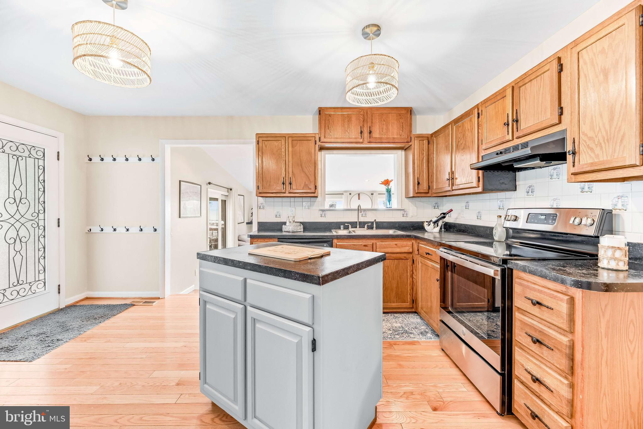 RIVERWOOD FARMS - Residential