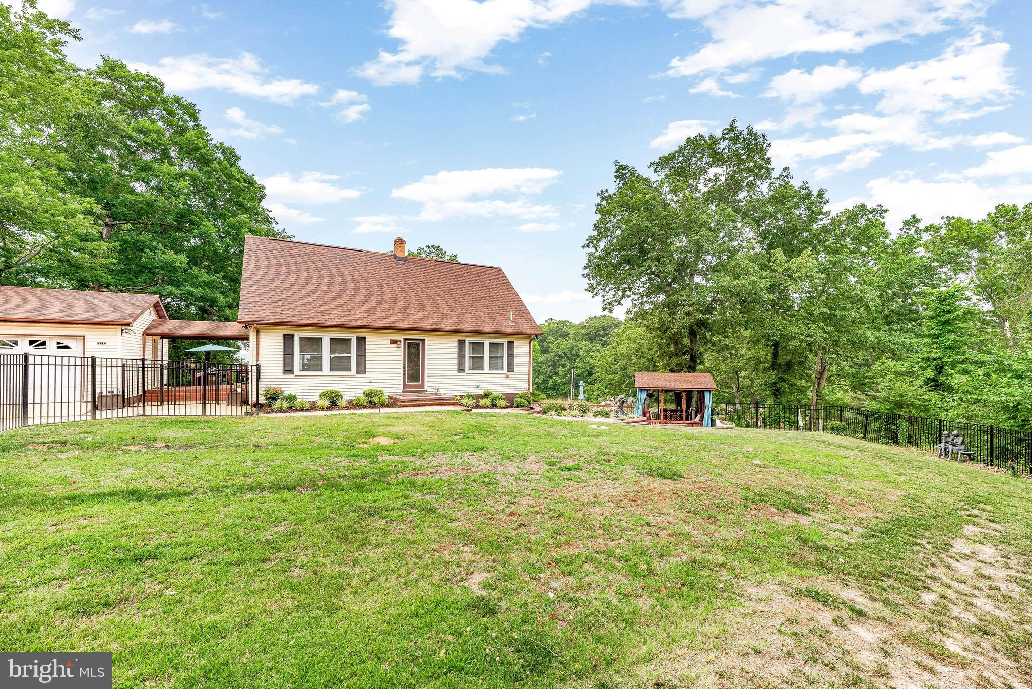 RIVERWOOD FARMS - Residential