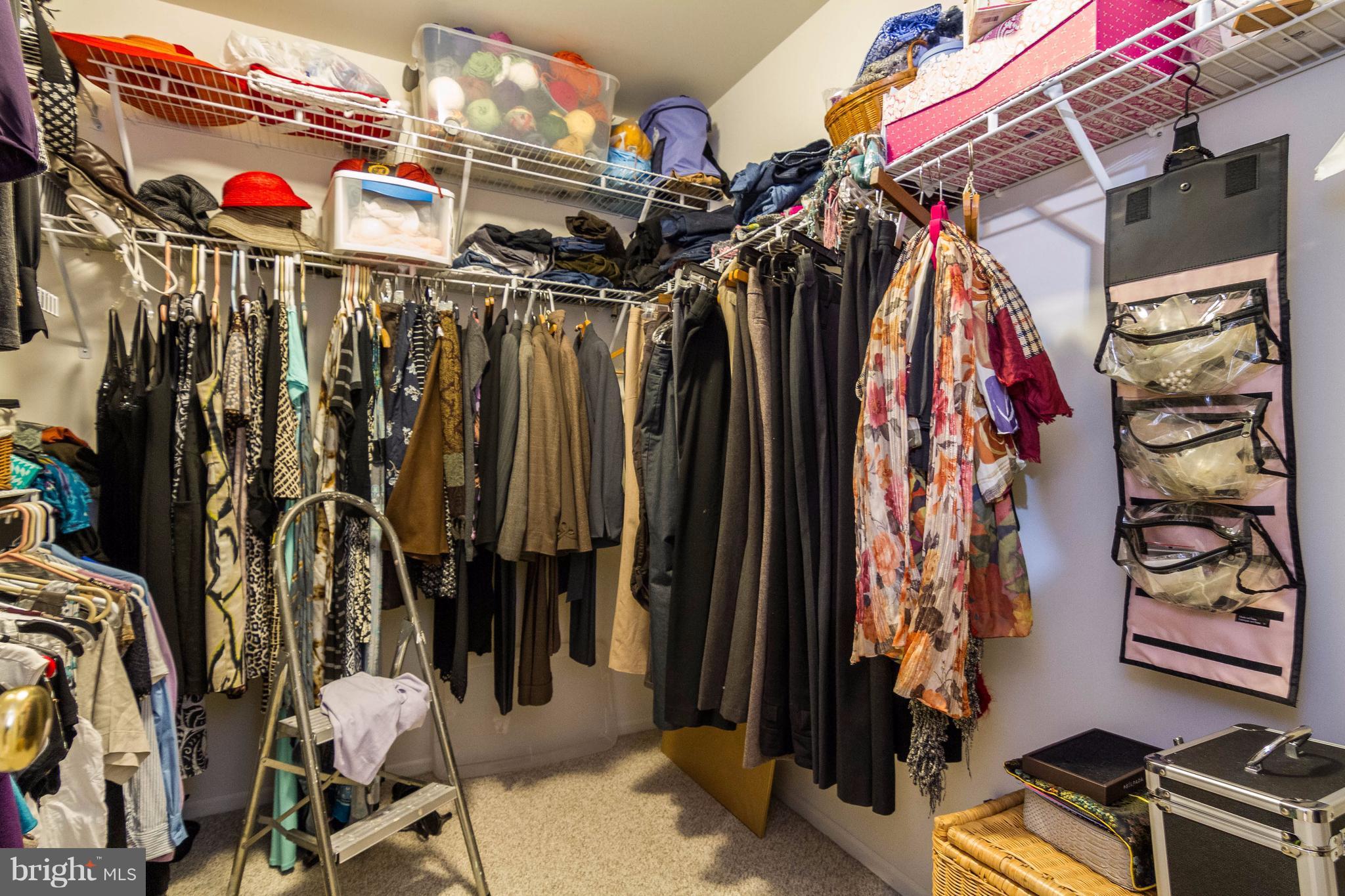 APPLE GROVE - Residential