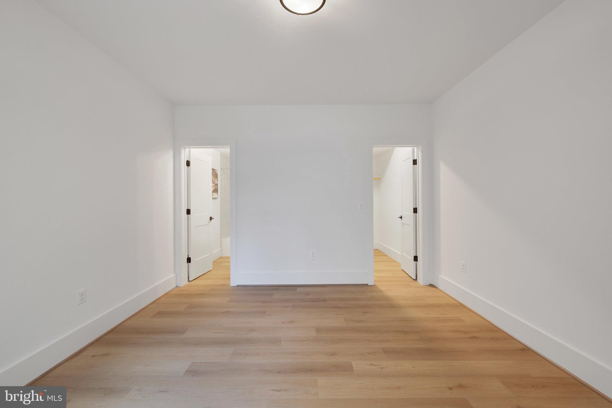 MANTUA - Residential