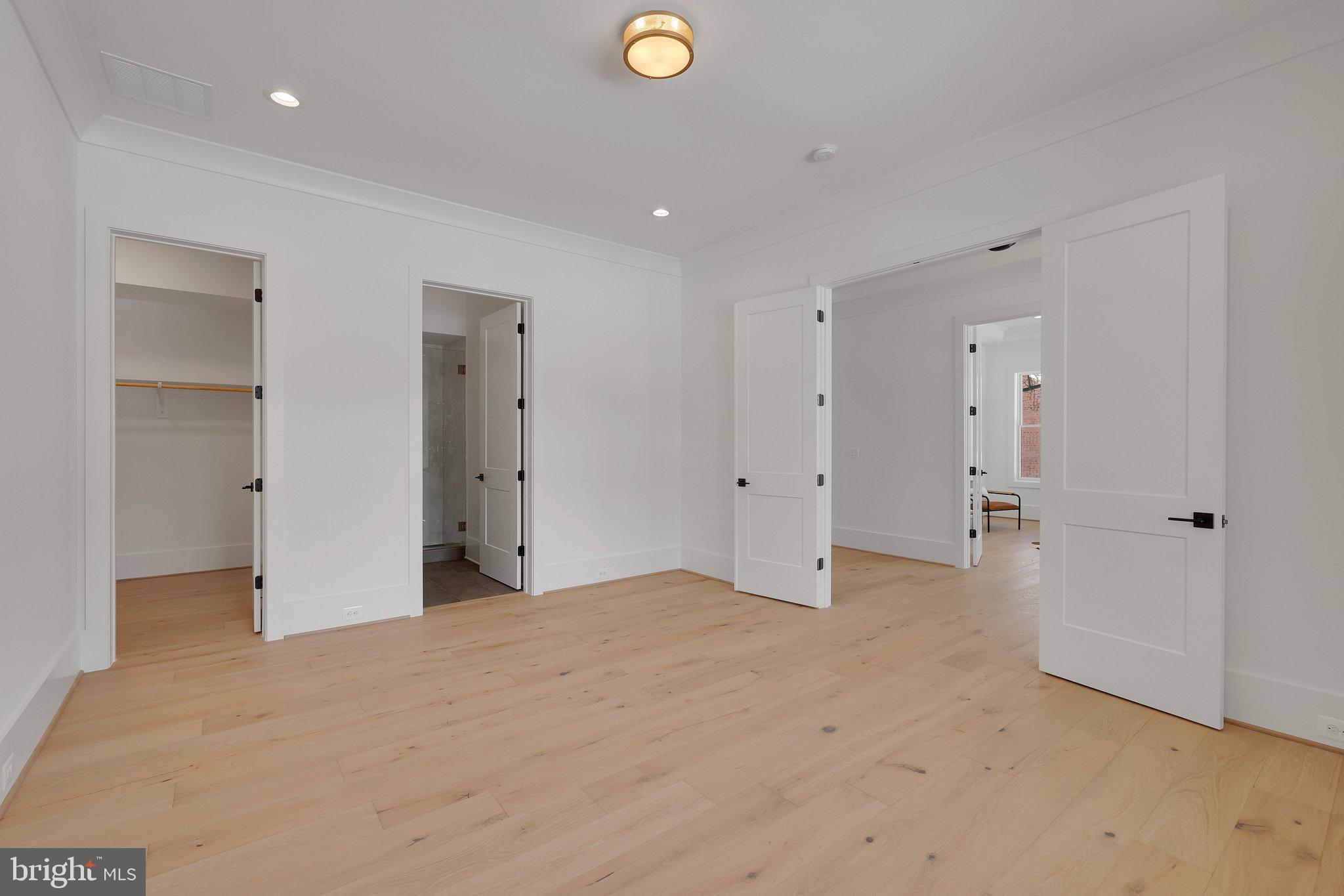 MANTUA - Residential