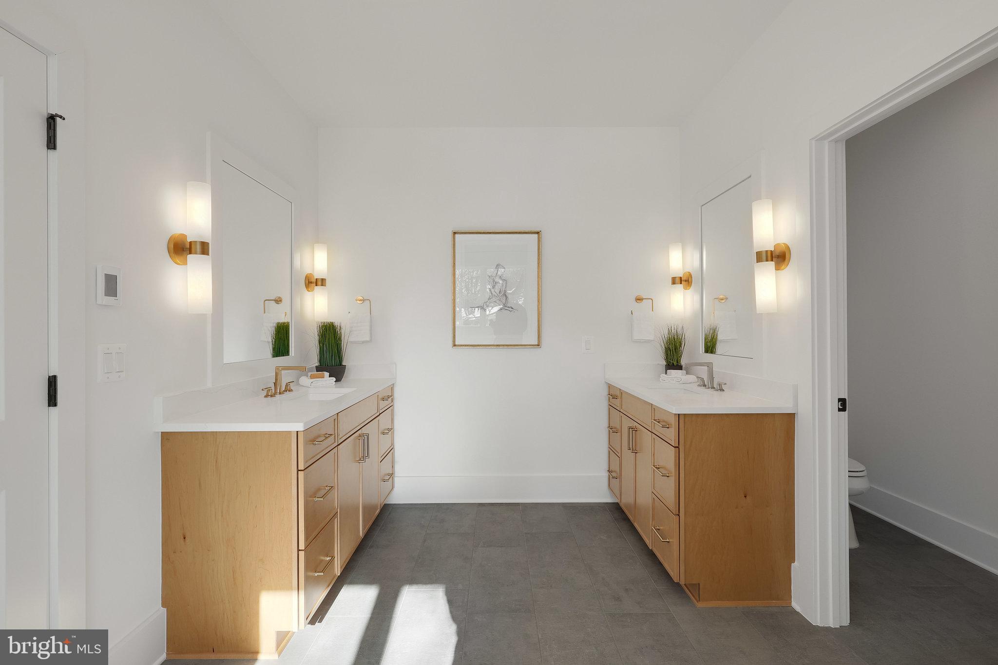 MANTUA - Residential