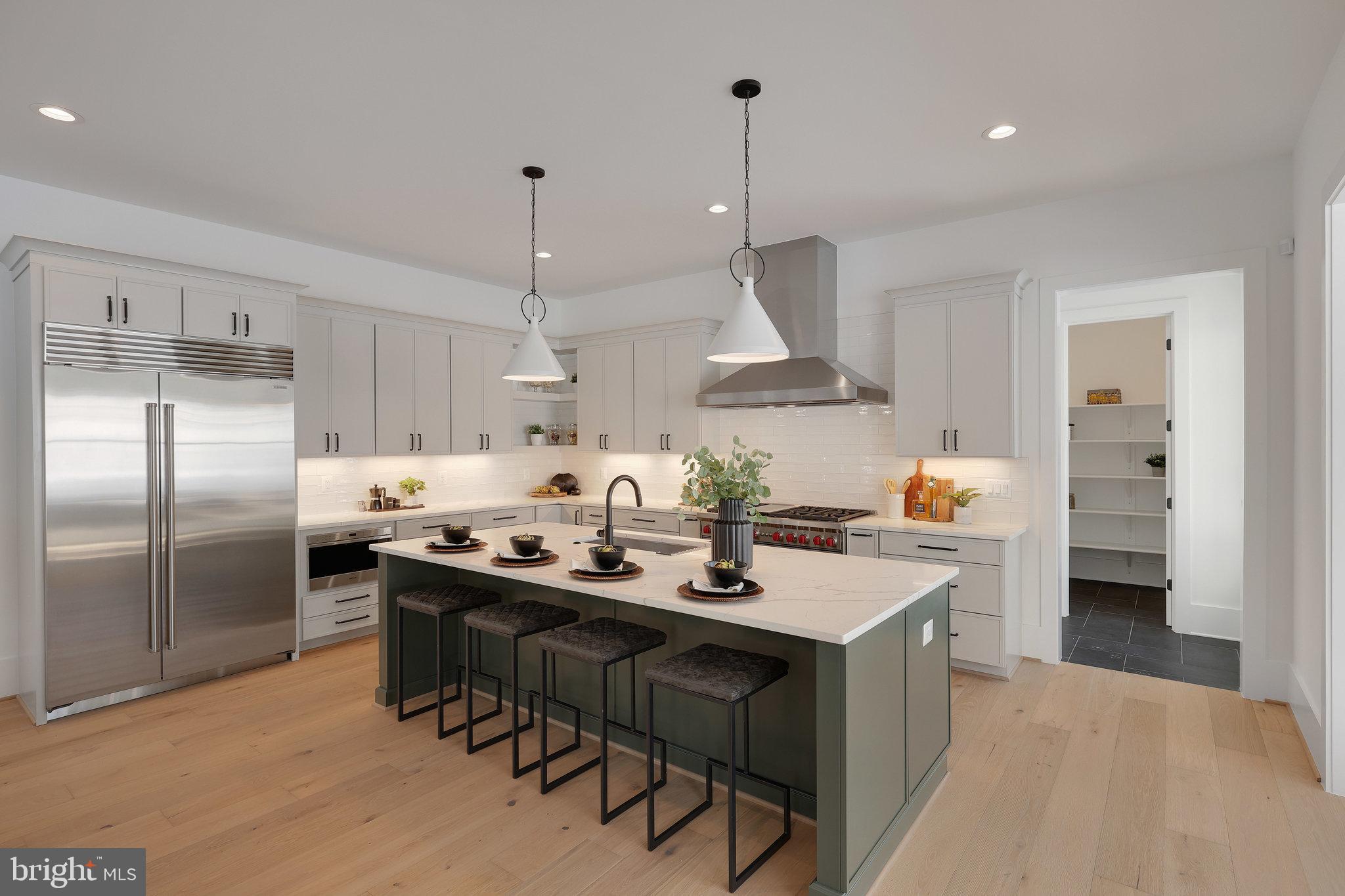 MANTUA - Residential