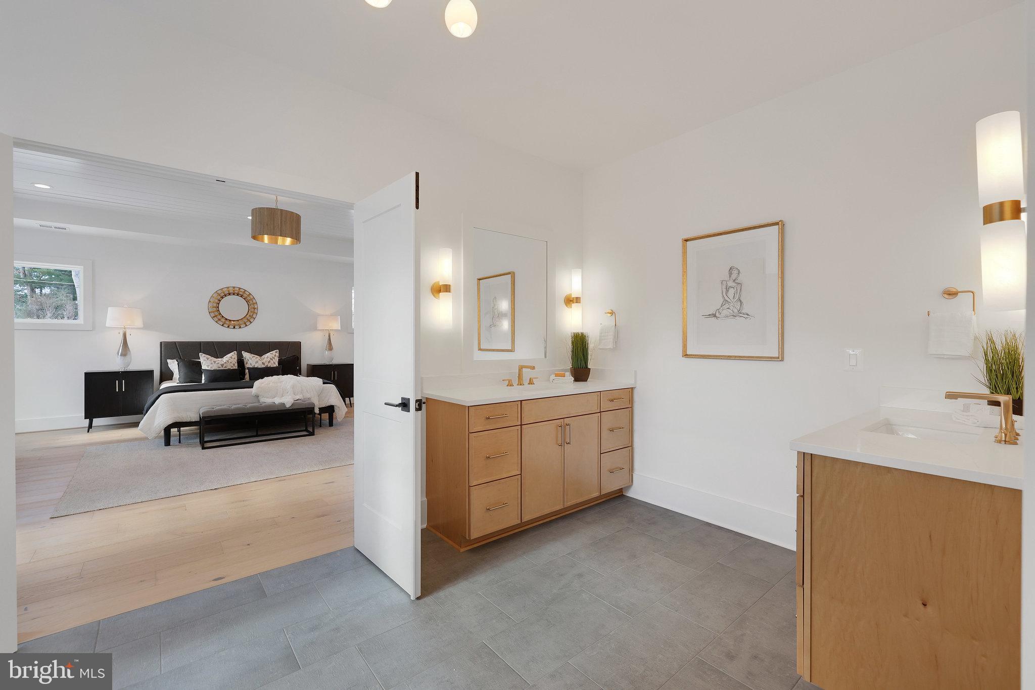 MANTUA - Residential