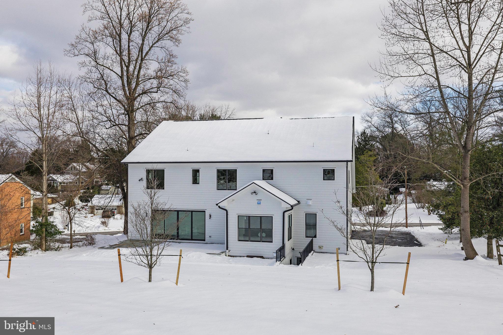 MANTUA - Residential