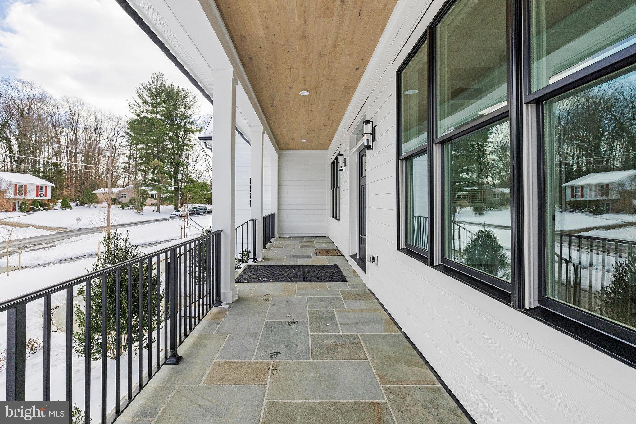 MANTUA - Residential