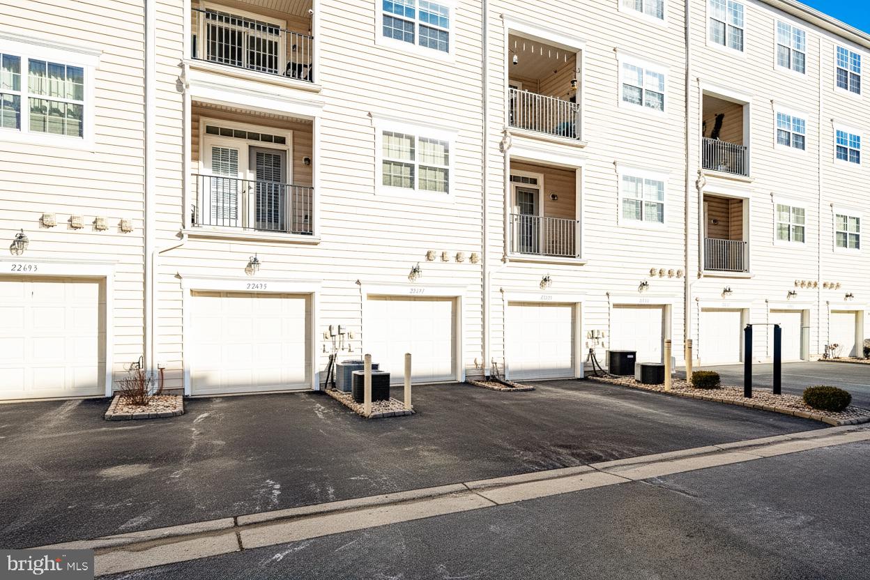 RESIDENCES AT BRAMBLETON - Residential