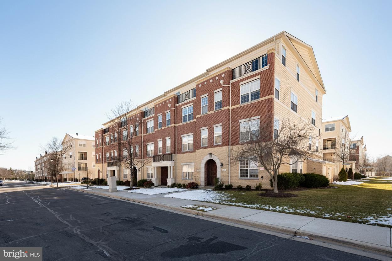 RESIDENCES AT BRAMBLETON - Residential