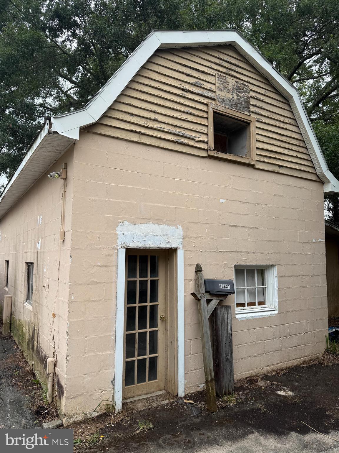 KINGSVILLE - Residential