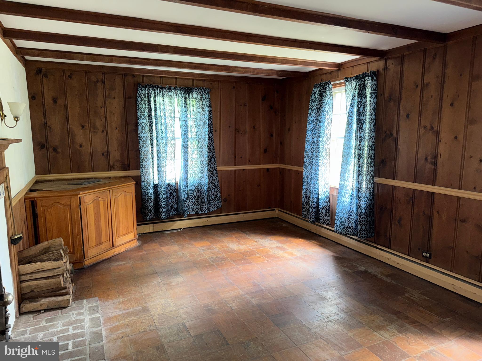 KINGSVILLE - Residential