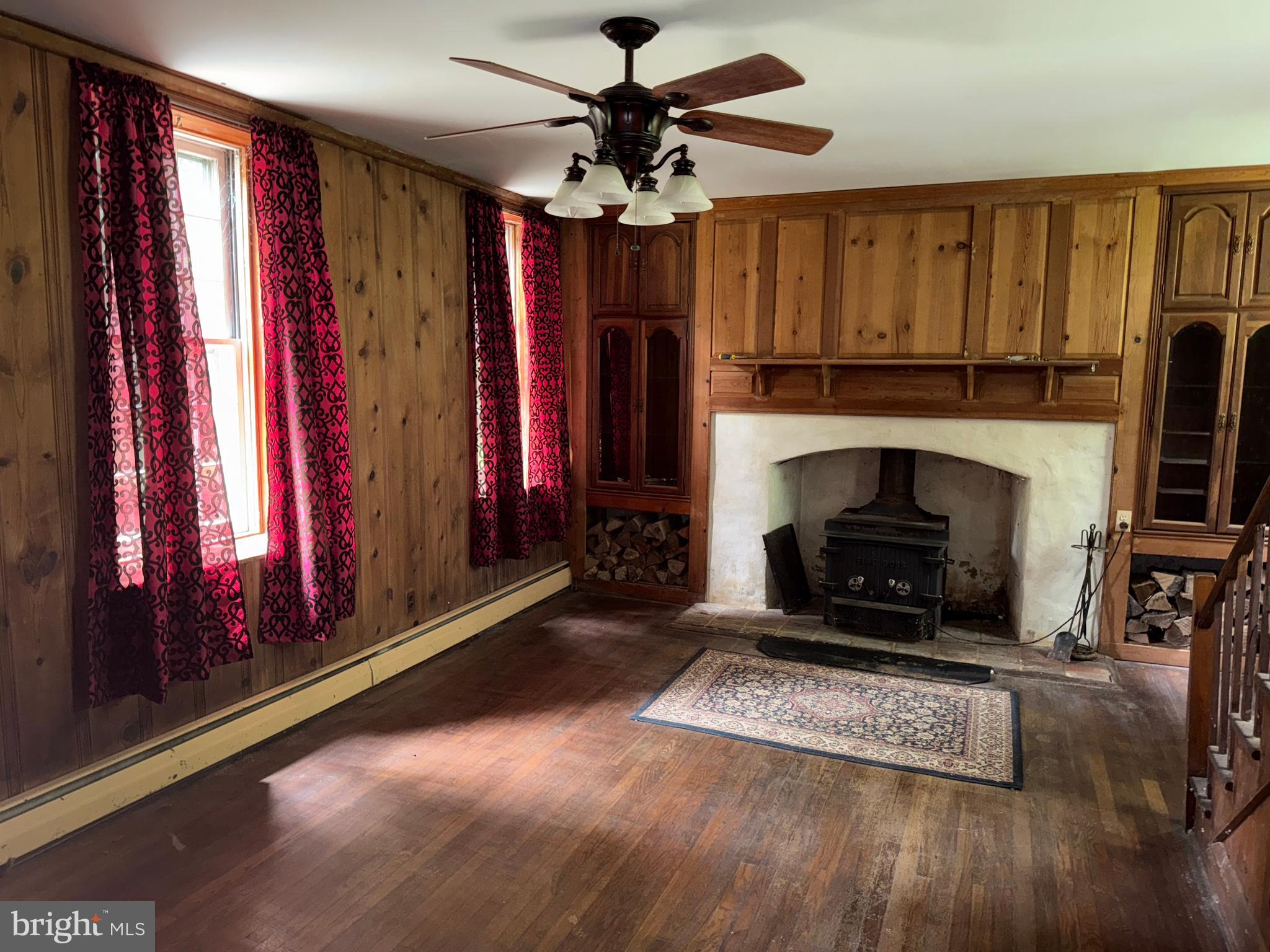 KINGSVILLE - Residential