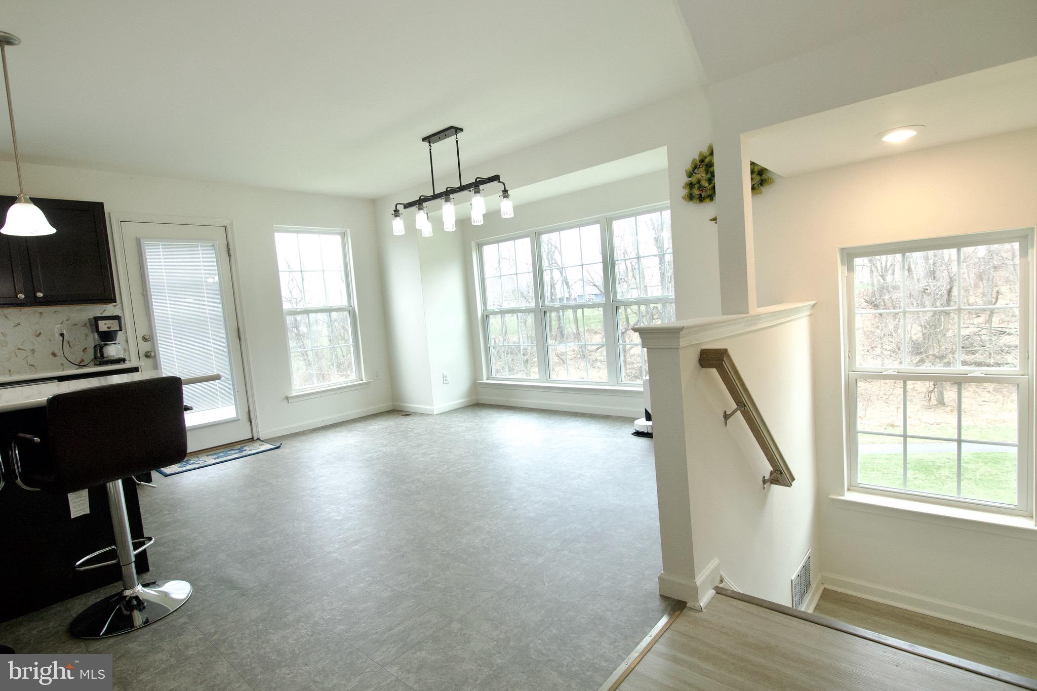 WINDING HILLS - Residential