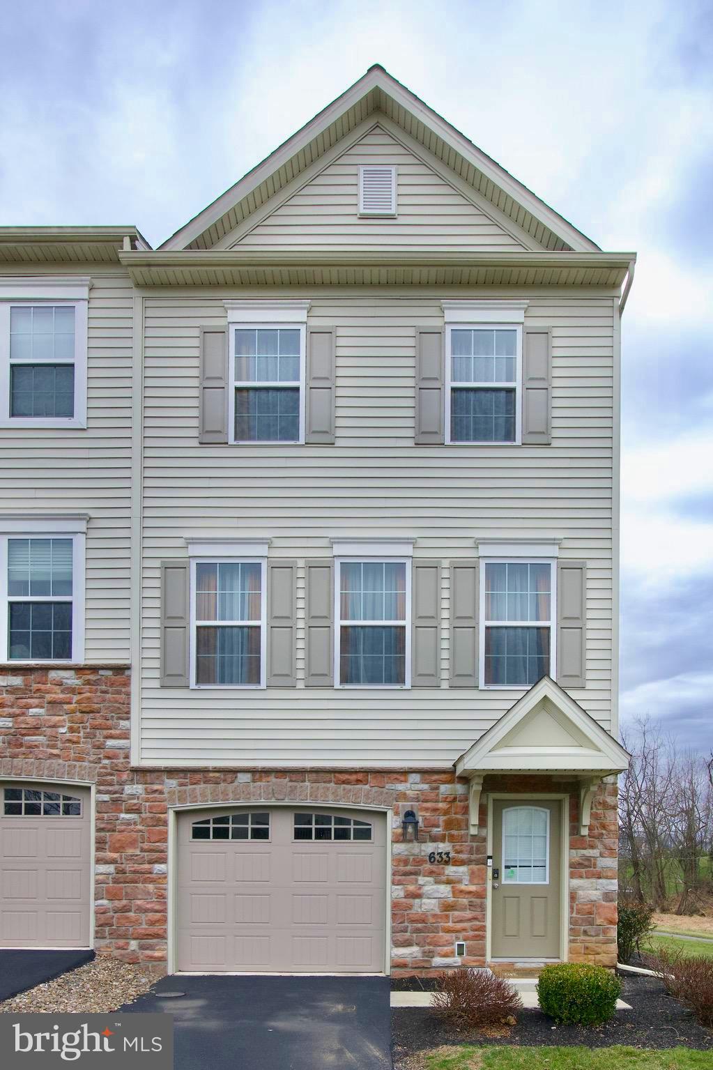 WINDING HILLS - Residential