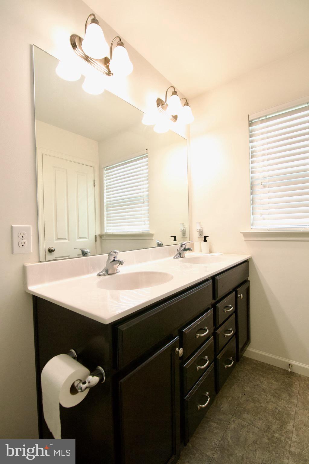 WINDING HILLS - Residential