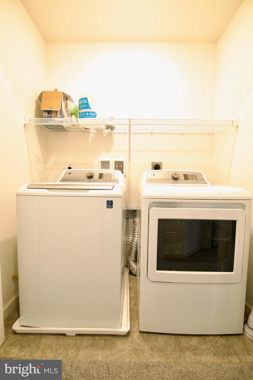 WINDING HILLS - Residential