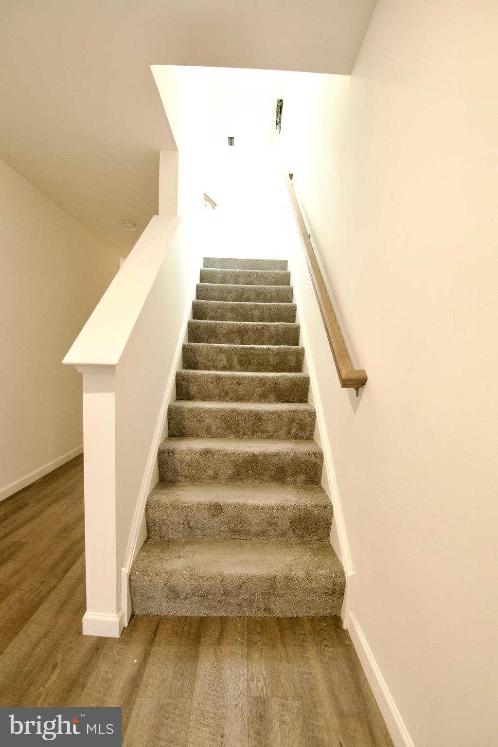 WINDING HILLS - Residential