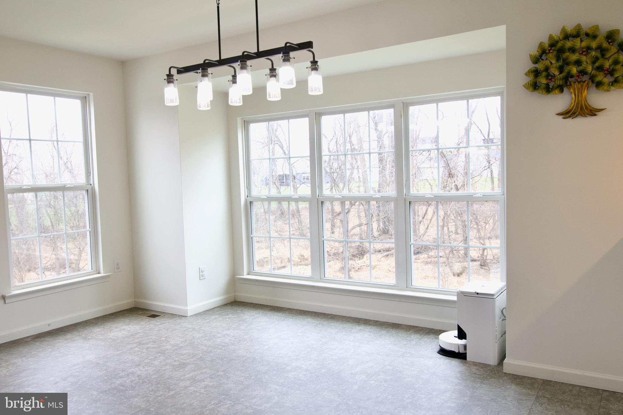 WINDING HILLS - Residential