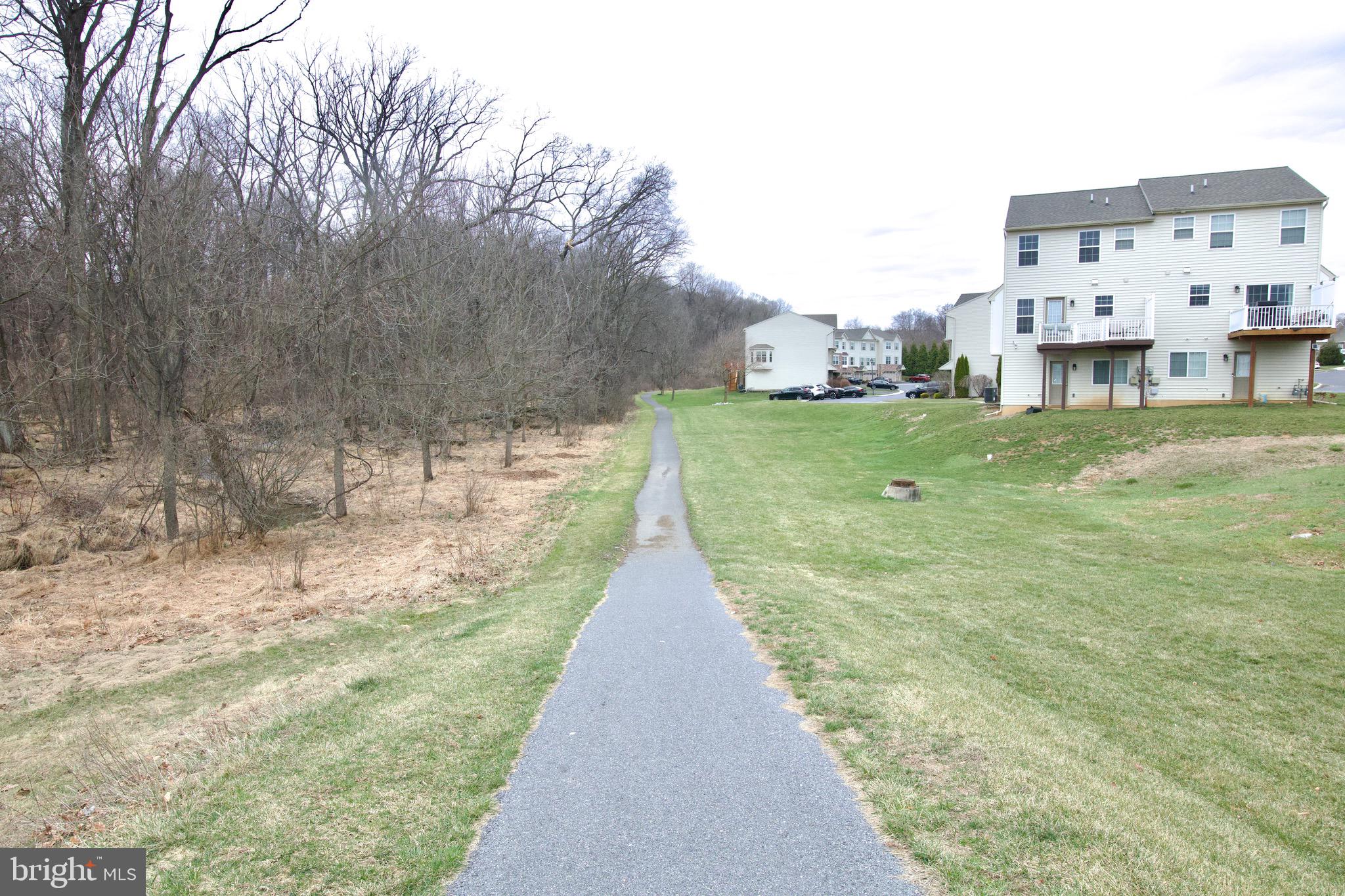 WINDING HILLS - Residential