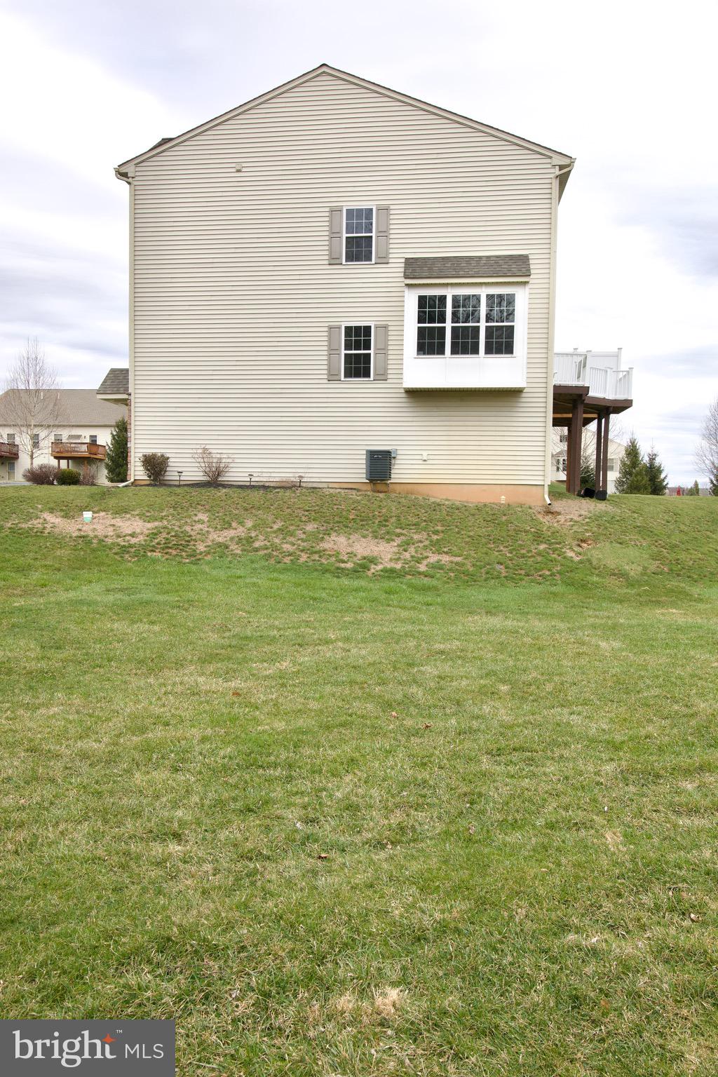 WINDING HILLS - Residential