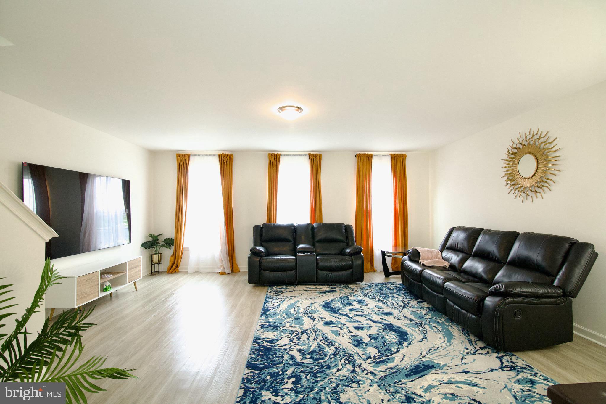 WINDING HILLS - Residential