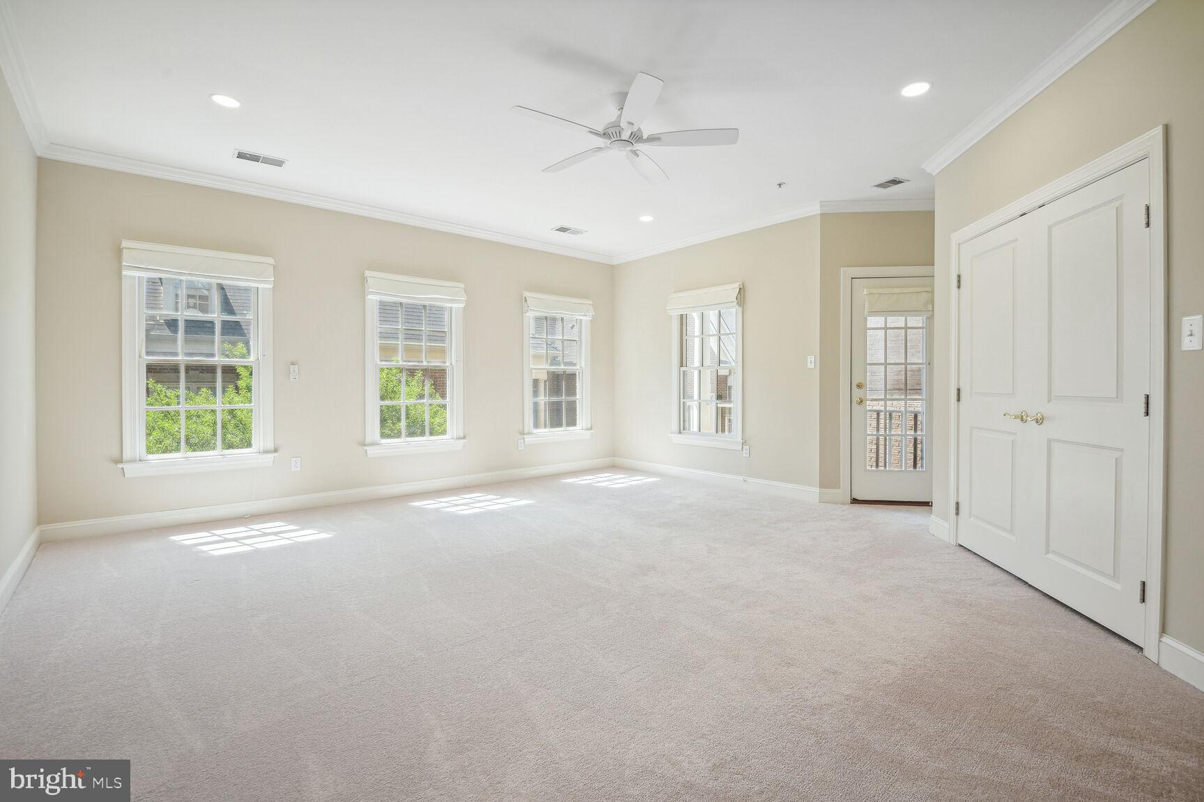 CHEVY CHASE MEWS - Residential