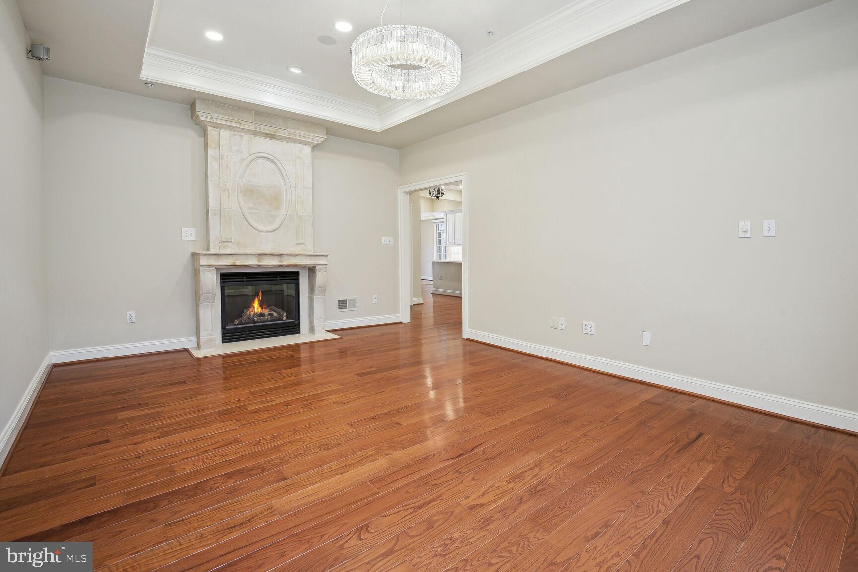 CHEVY CHASE MEWS - Residential