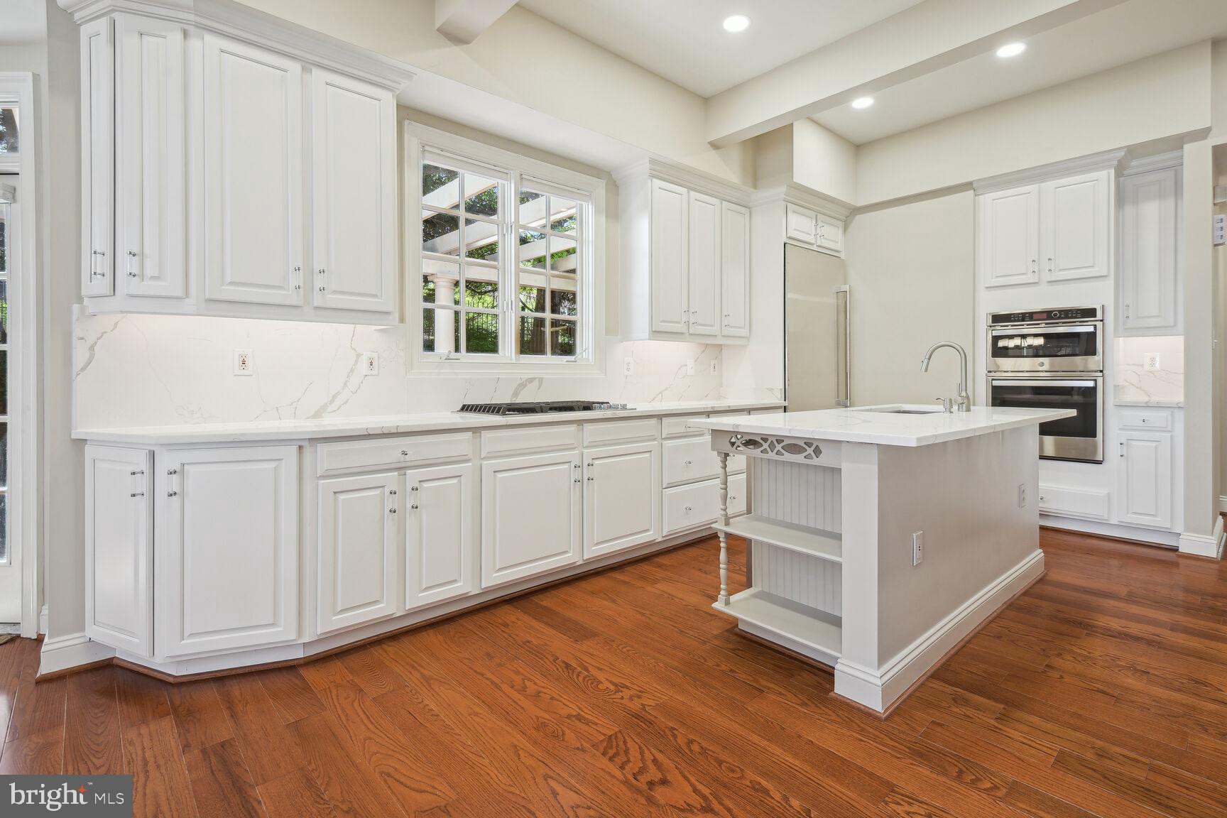 CHEVY CHASE MEWS - Residential