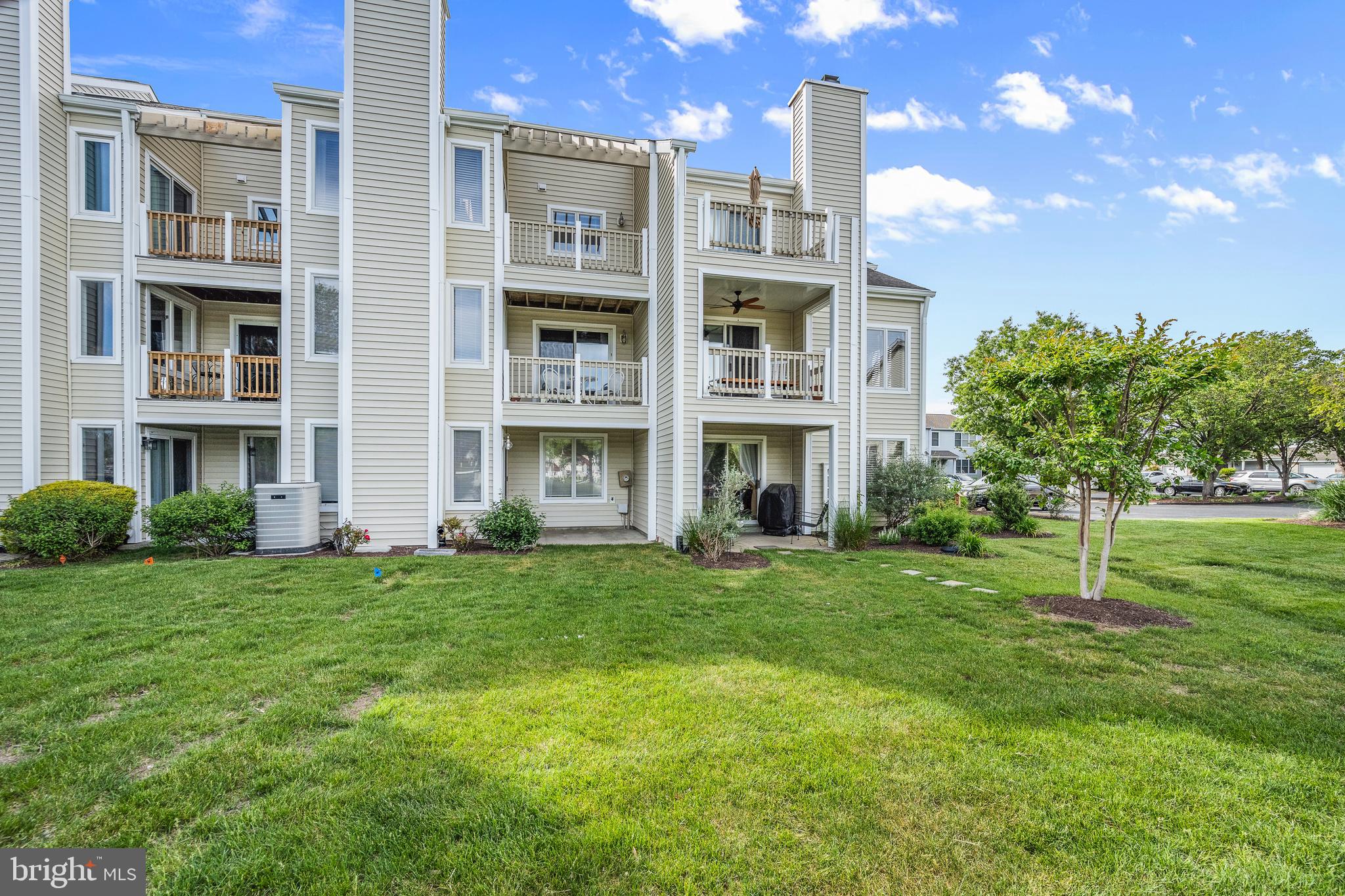 BAYSIDE - Residential