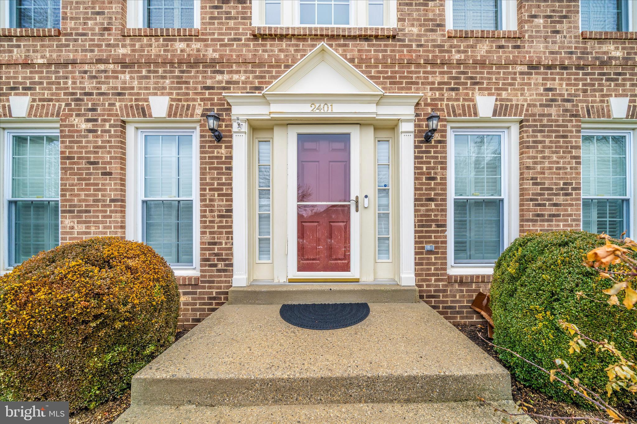 2401 BELLE HAVEN MEADOWS COURT