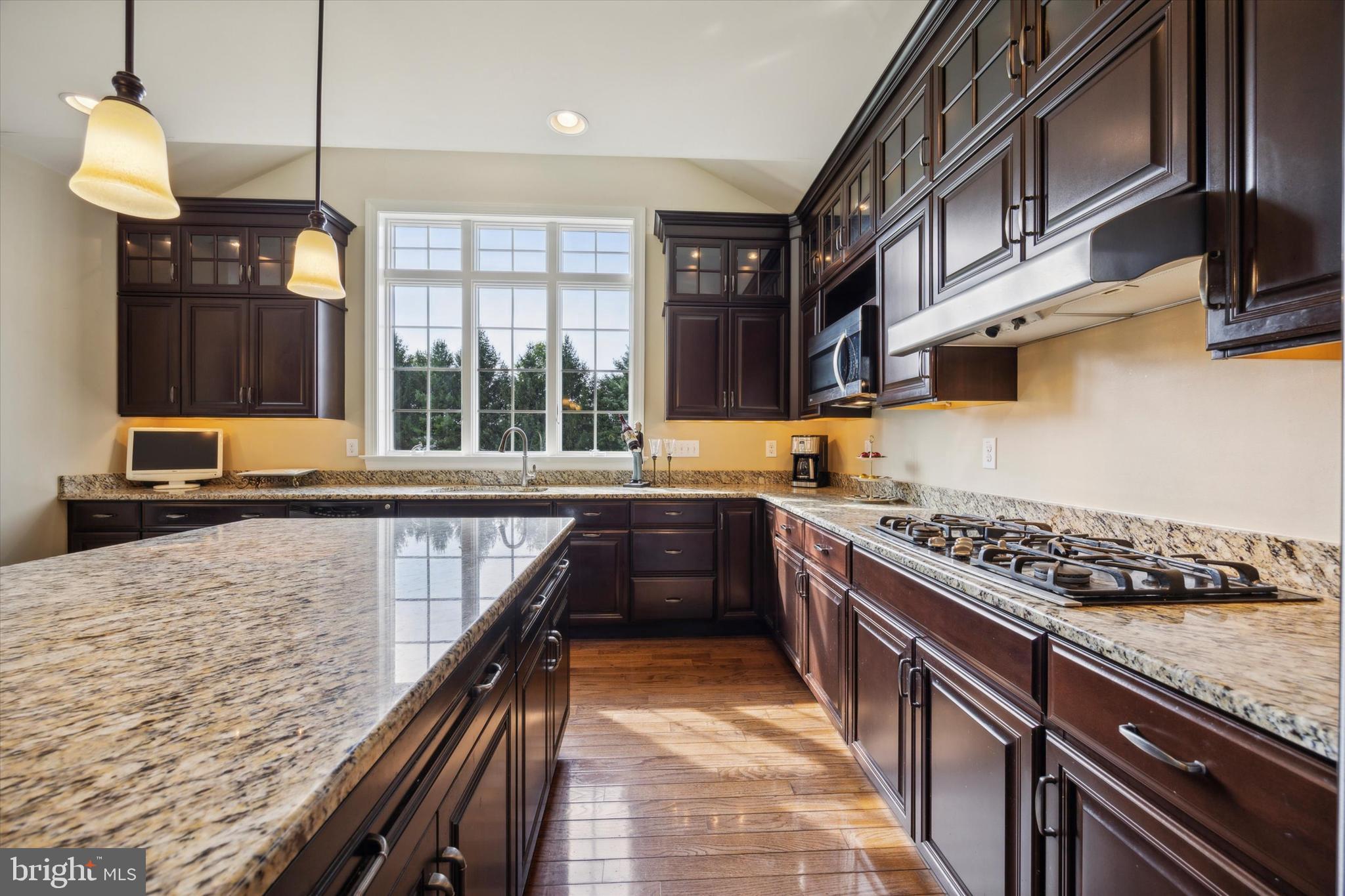 EDGEHILL - Residential