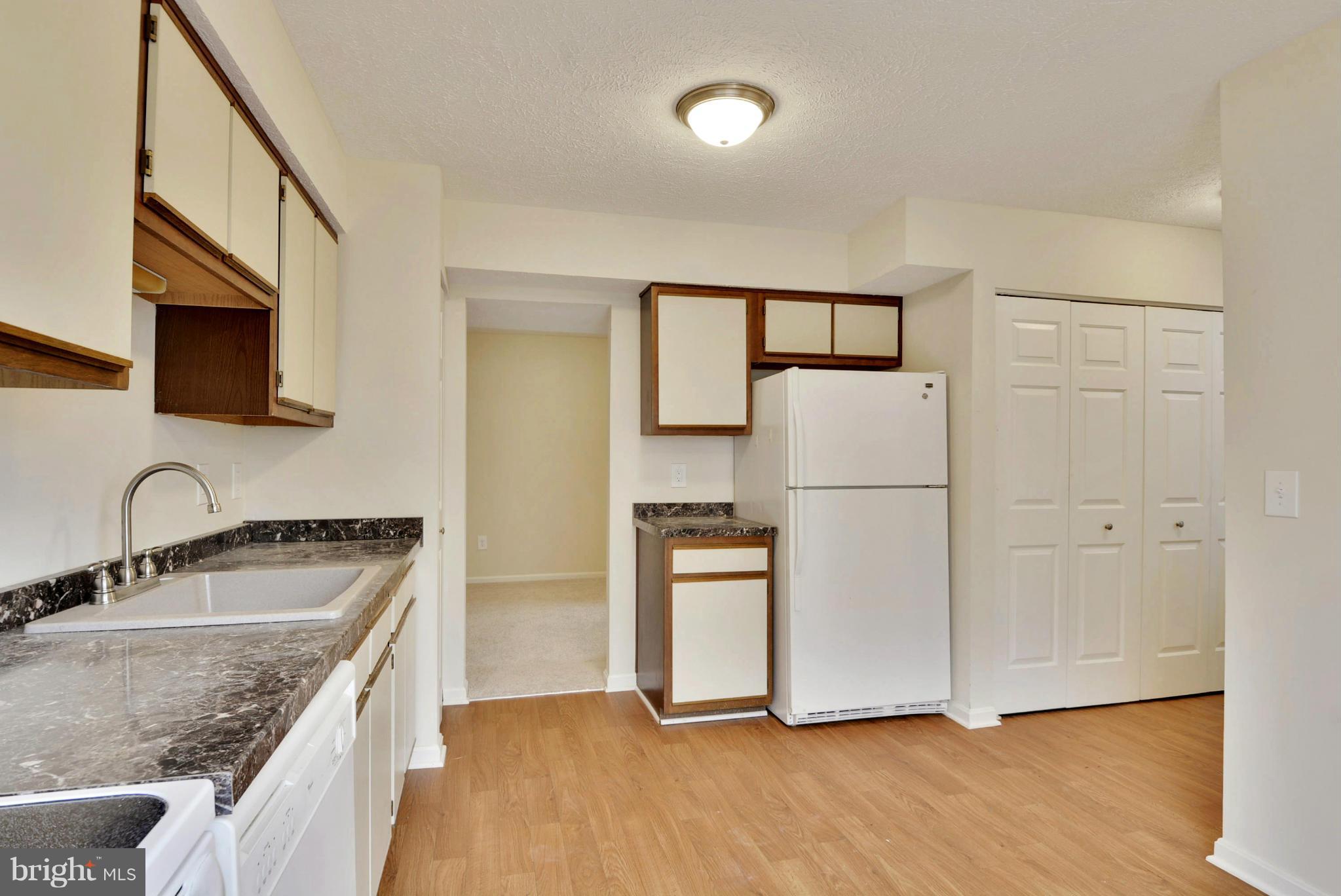 SINGLETONS GROVE - Residential