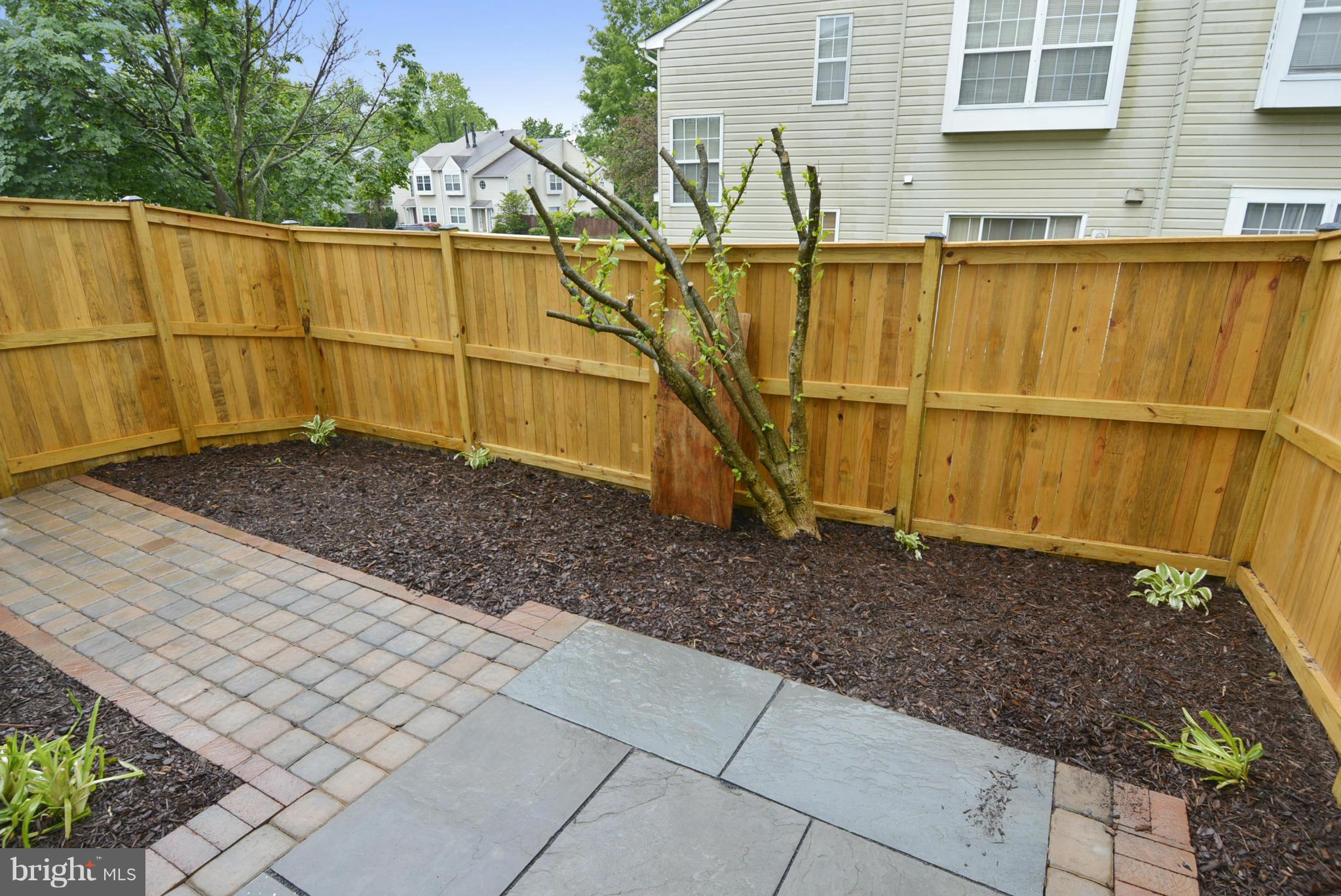 SINGLETONS GROVE - Residential