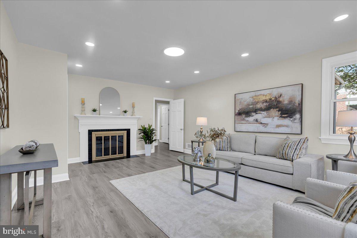 NORTHFIELD - Residential