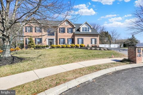 23 LAURA COURT SINKING SPRING PA 19608