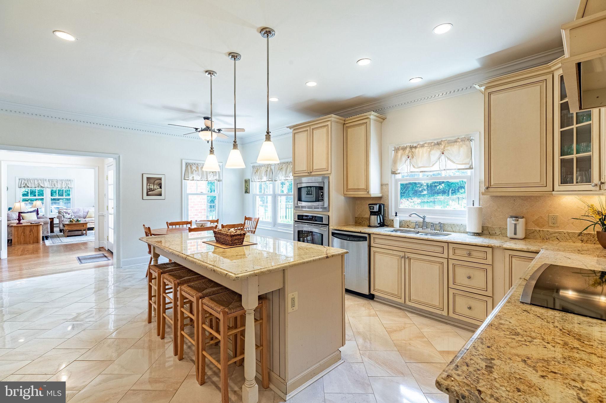 LANGLEY OAKS - Residential